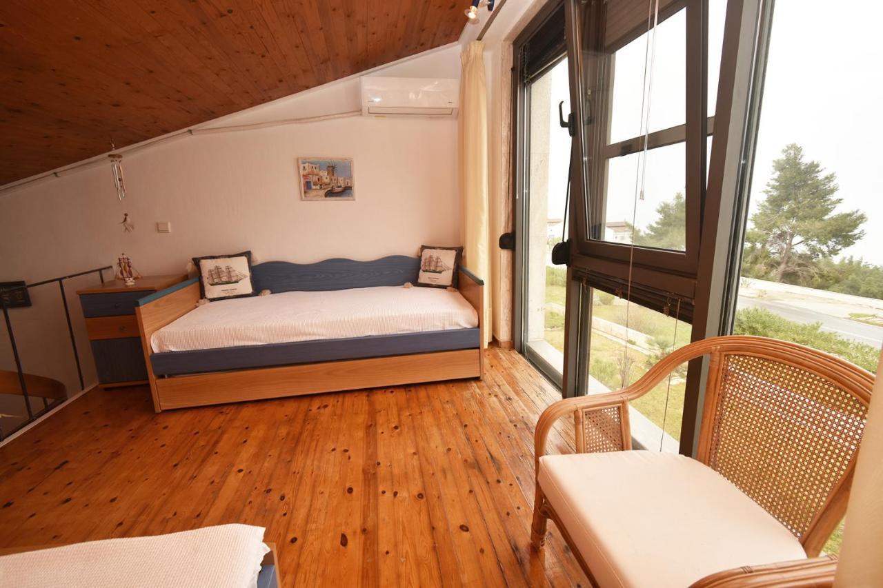Olia Sea View Shared Pool Villa, Néa Fókaia Dış mekan fotoğraf