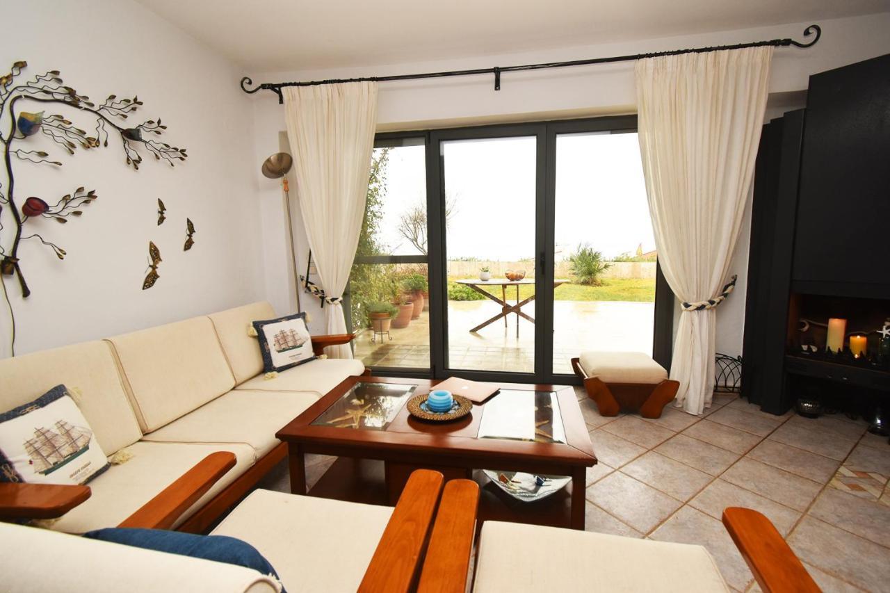 Olia Sea View Shared Pool Villa, Néa Fókaia Dış mekan fotoğraf