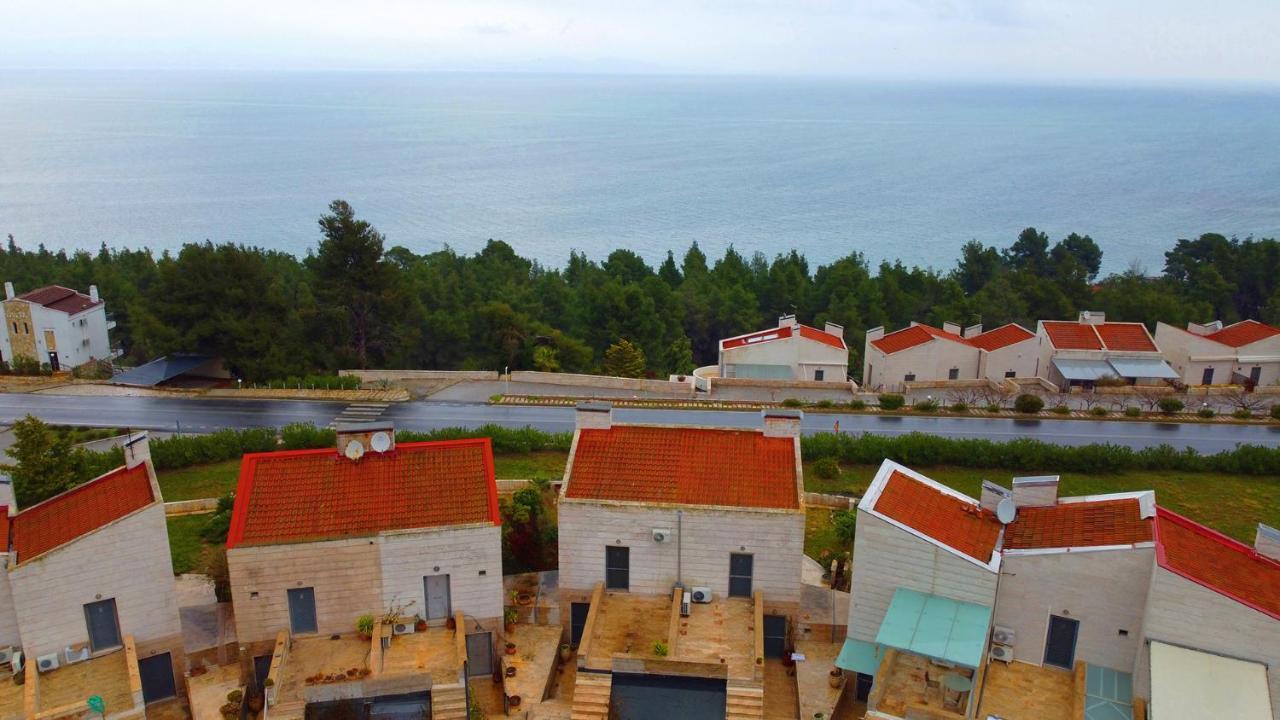Olia Sea View Shared Pool Villa, Néa Fókaia Dış mekan fotoğraf